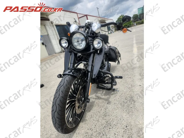 Harley-Davidson Softail Slim S - фото 0