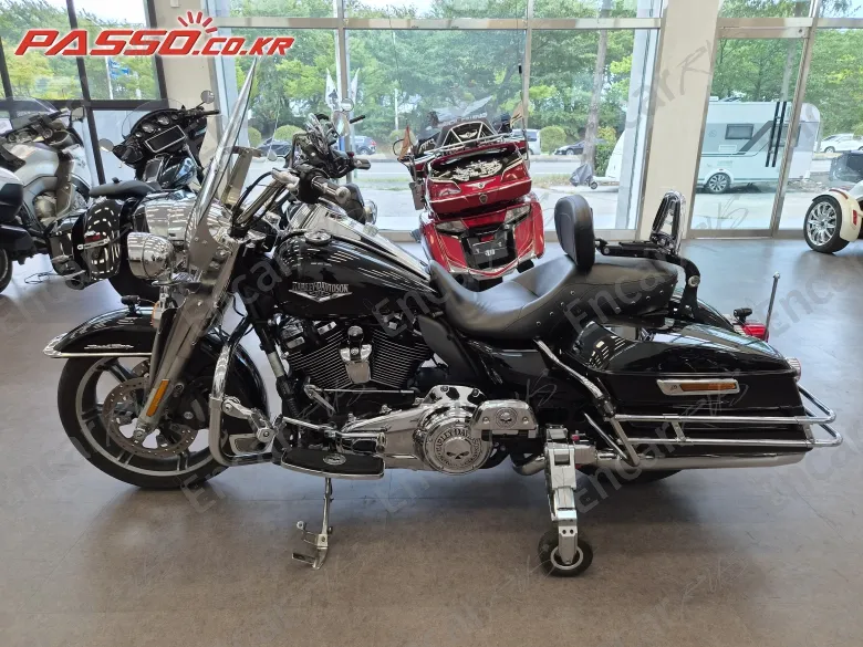 Harley-Davidson Flhr - фото 1