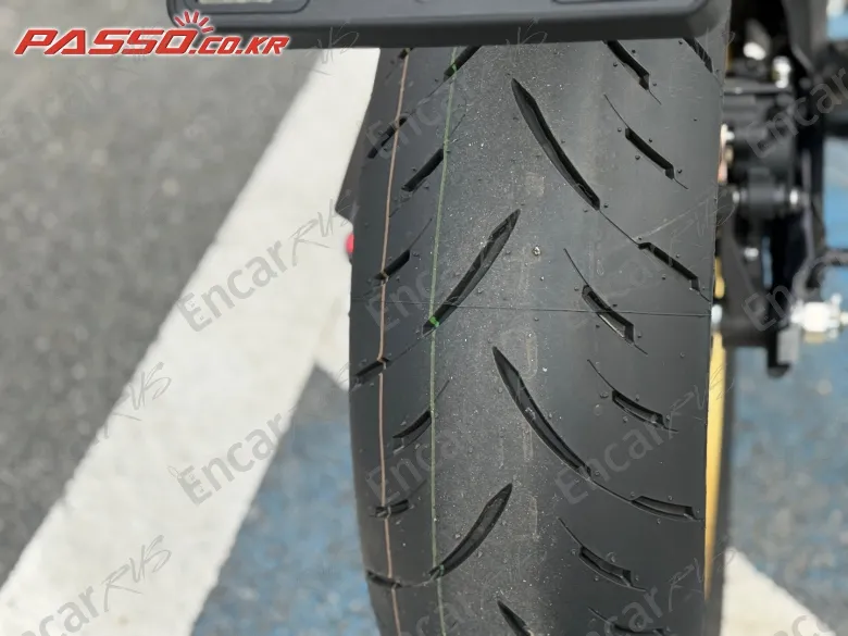 Kawasaki Z 900 Rs Se Abs - фото 5