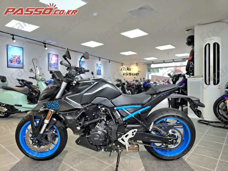 Suzuki Gsx 8 S - фото 3
