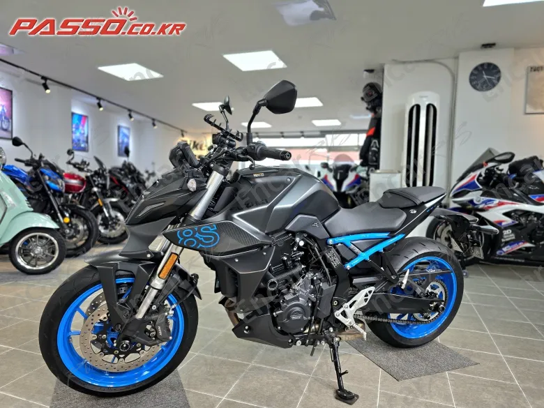 Suzuki Gsx 8 S - фото 4