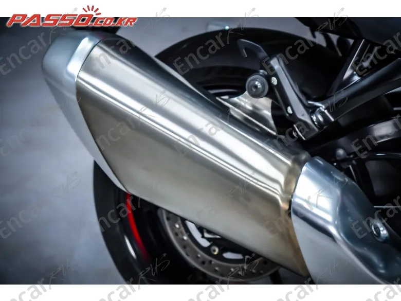 Suzuki Gsx R 1300 Hayabusa - фото 6