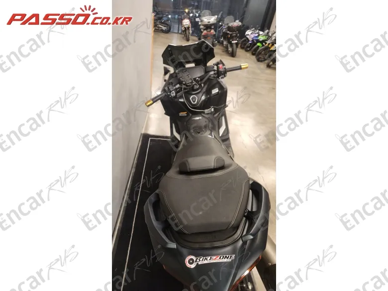 Yamaha T Max 560 - фото 2