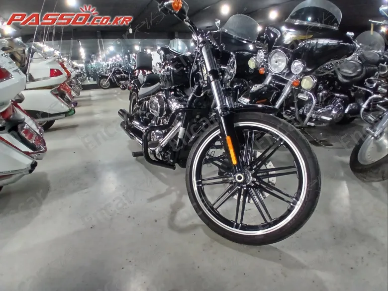 Harley-Davidson Breakout 114 - фото 2
