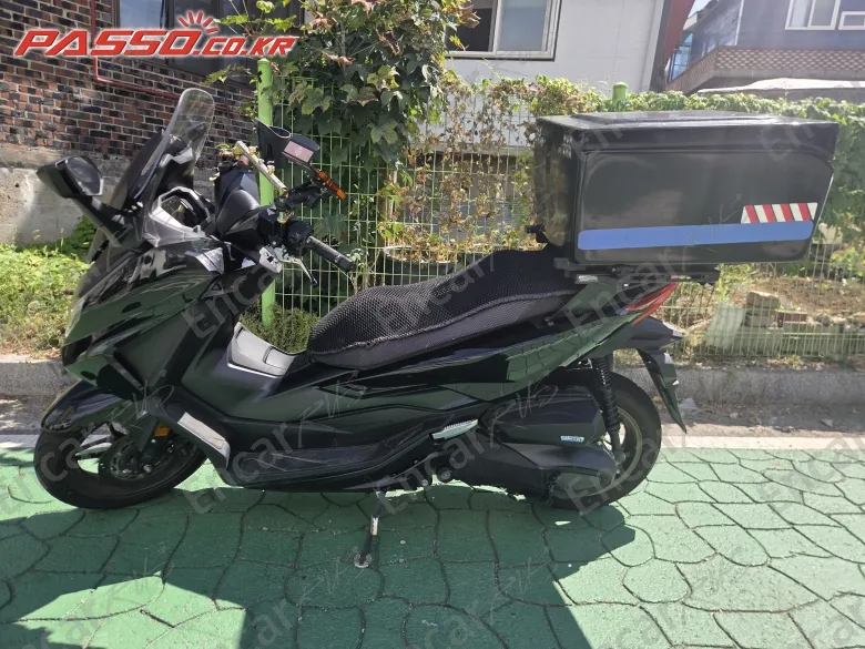 Honda Forza 350 - фото 1