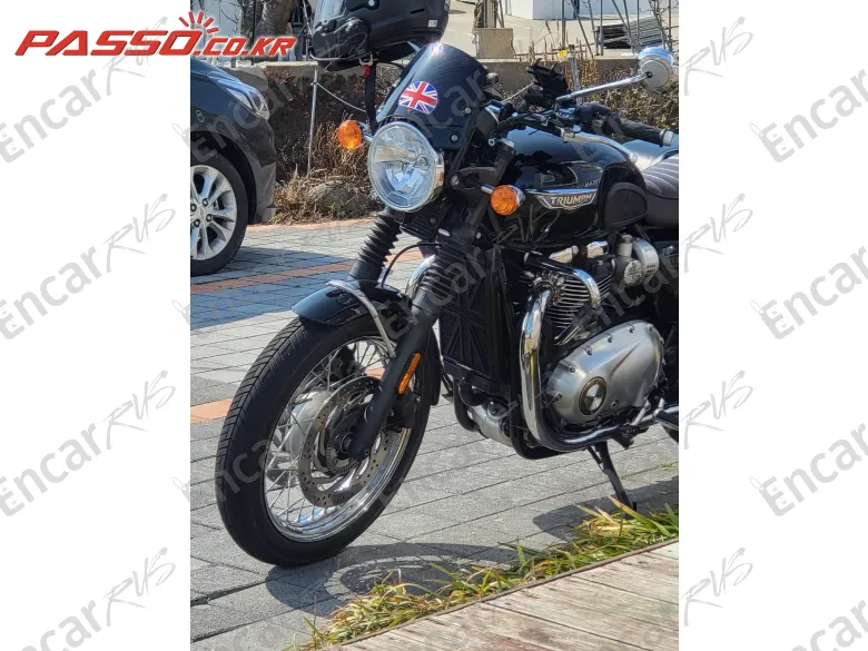 Triumph Bonneville T120 - фото 3