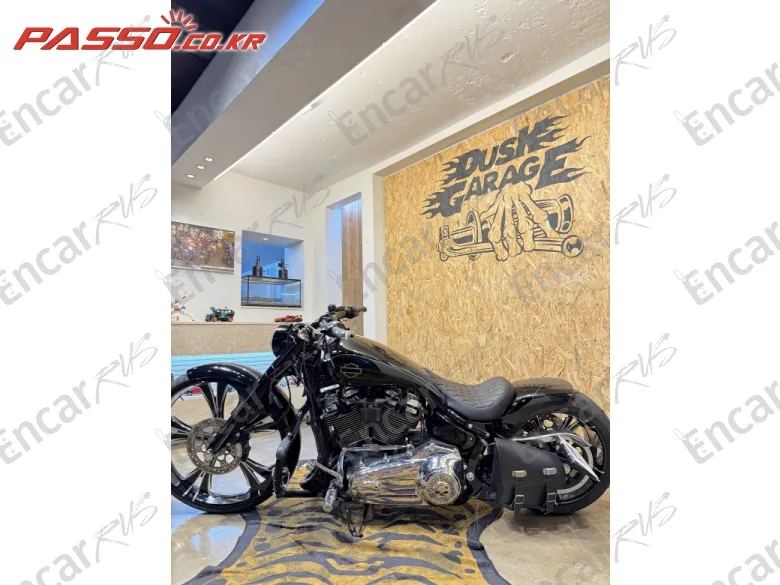 Harley-Davidson Breakout 114 - фото 1