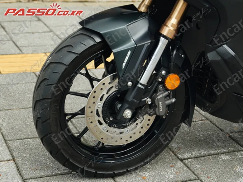 Honda Adv 350 - фото 5