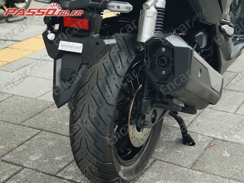 Honda Adv 350 - фото 6
