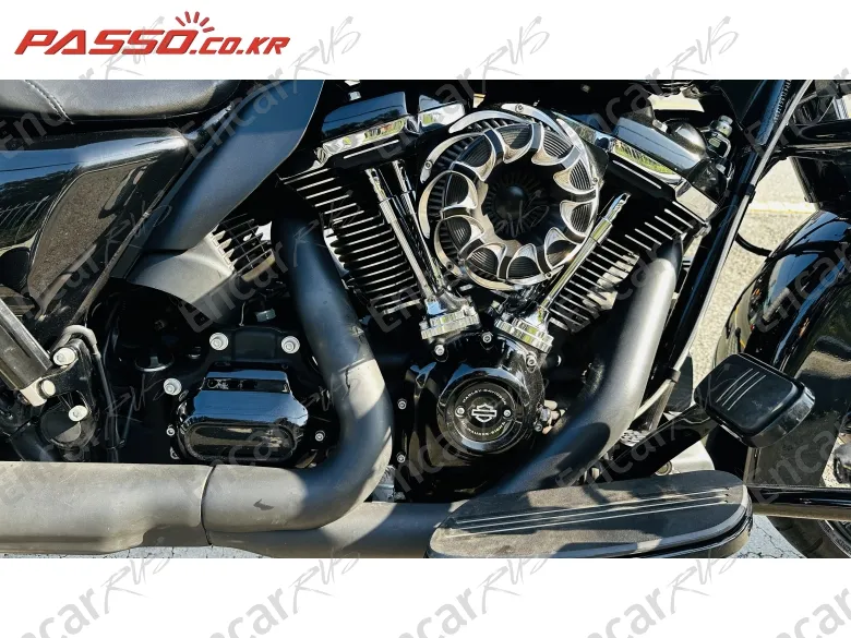 Harley-Davidson Flhr - фото 4