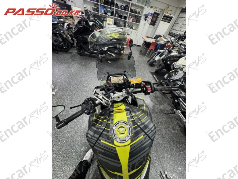 Yamaha Mt 10 - фото 3