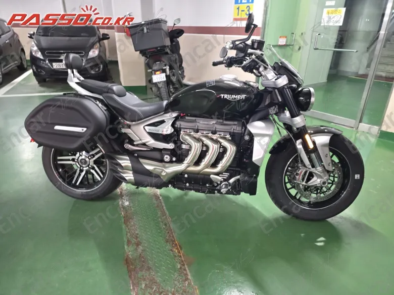 Triumph Rocket Ⅲ Gt - фото 0