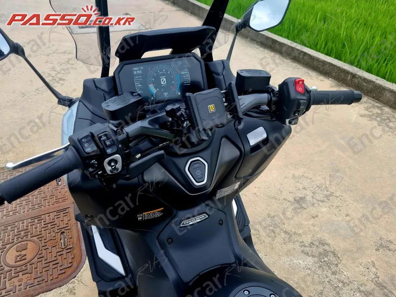 Yamaha T Max 560 - фото 3