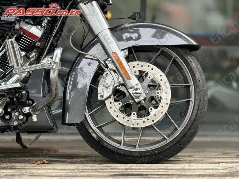 Harley-Davidson Flhxse - фото 5