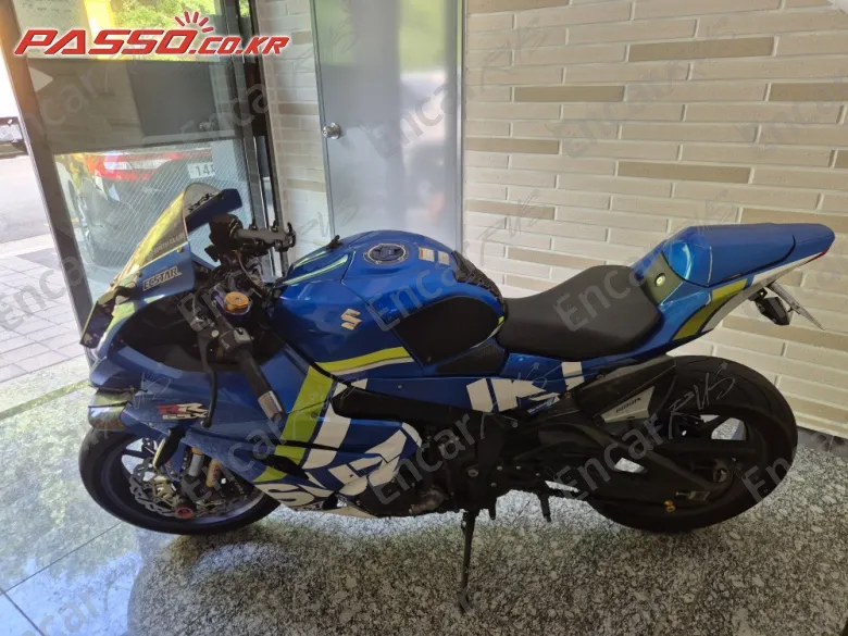 Suzuki Gsx R 1000 R - фото 1