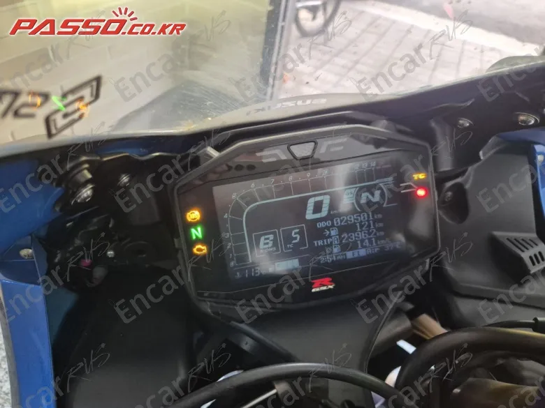 Suzuki Gsx R 1000 R - фото 3