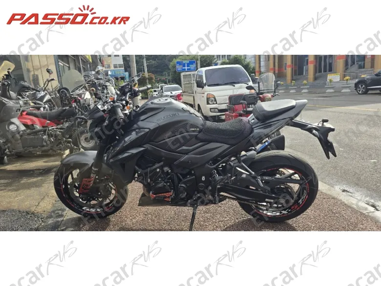 Suzuki Gsx 750 - фото 1