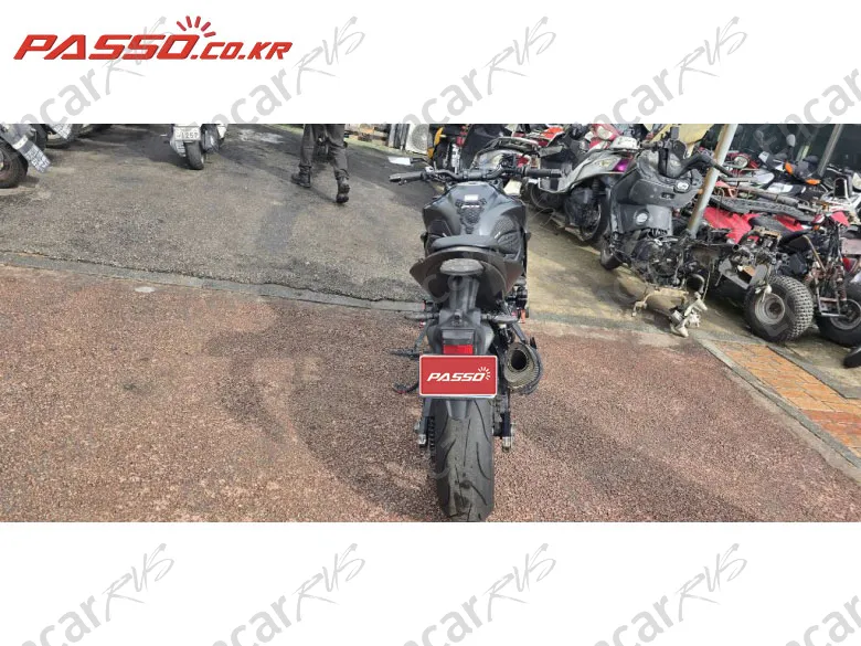 Suzuki Gsx 750 - фото 2