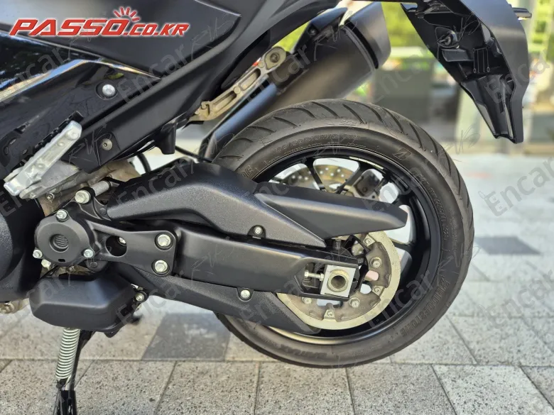 Yamaha T Max 560 - фото 4