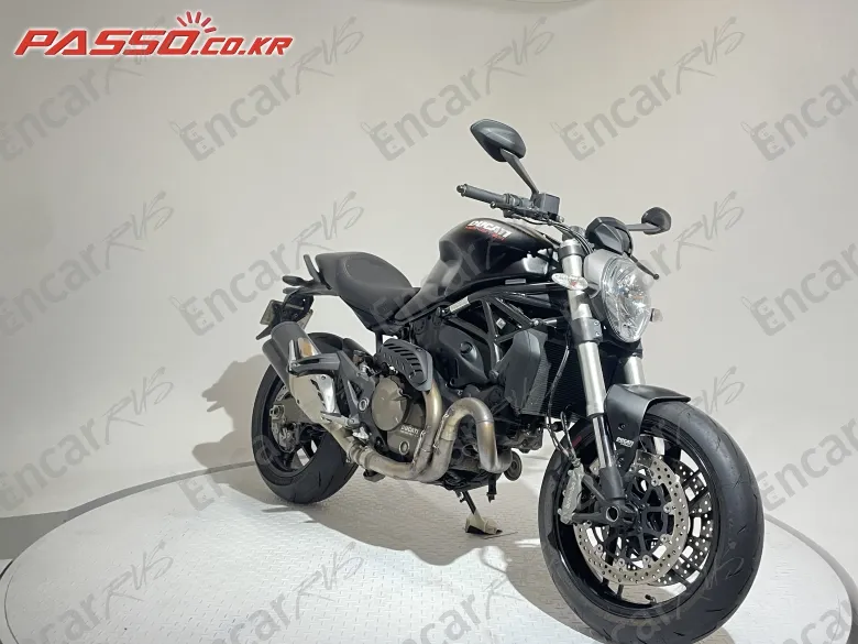 Ducati Monster 821 - фото 4
