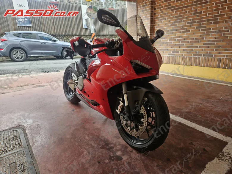Ducati Panigale V2 - фото 2