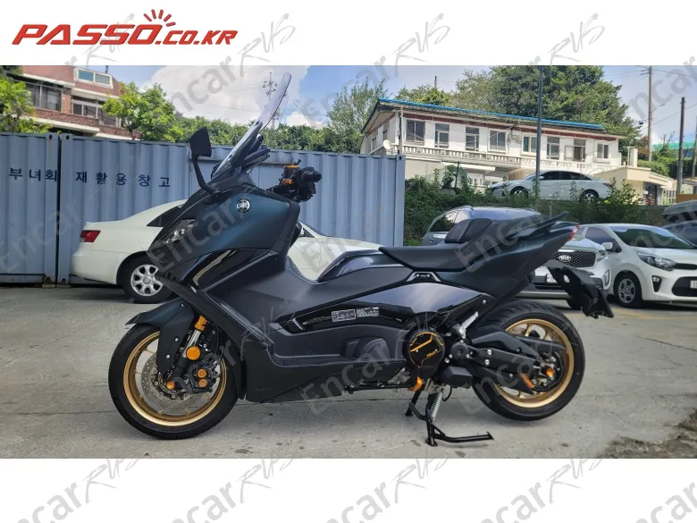 Yamaha T Max 560 - фото 1