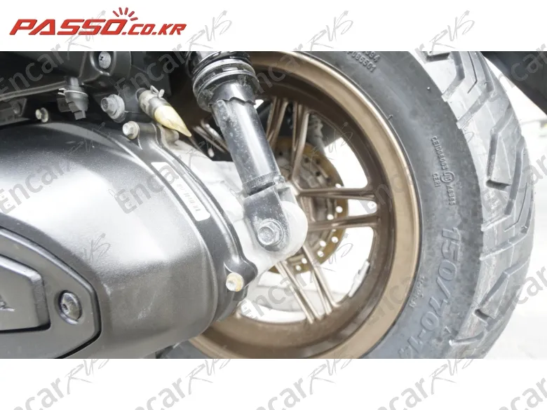 Honda Forza 350 - фото 5