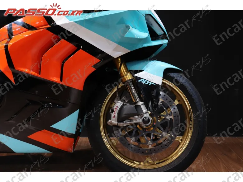 Ducati Panigale V4 S - фото 5