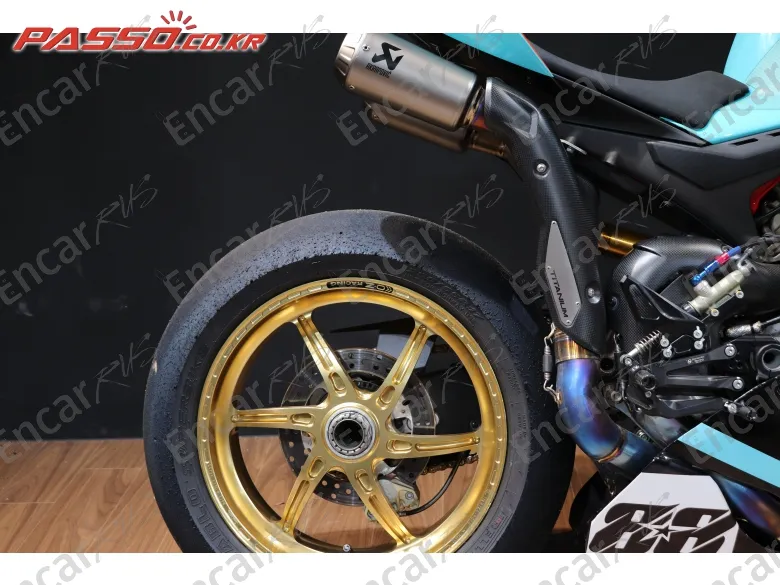 Ducati Panigale V4 S - фото 6