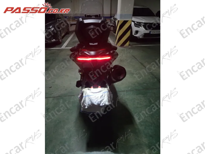 Yamaha T Max 560 - фото 2