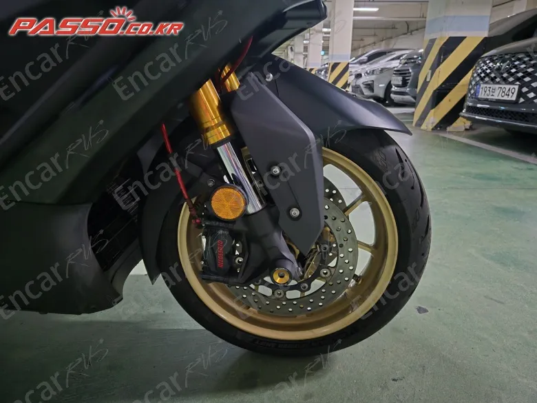 Yamaha T Max 560 - фото 5
