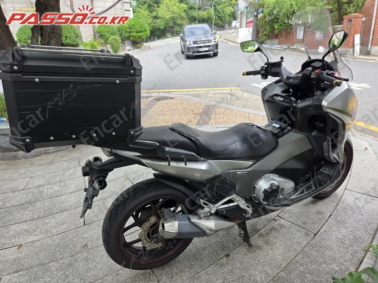 Honda Integra 750 - фото 0