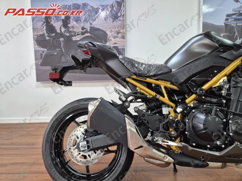 Kawasaki Z 900 Abs - фото 6