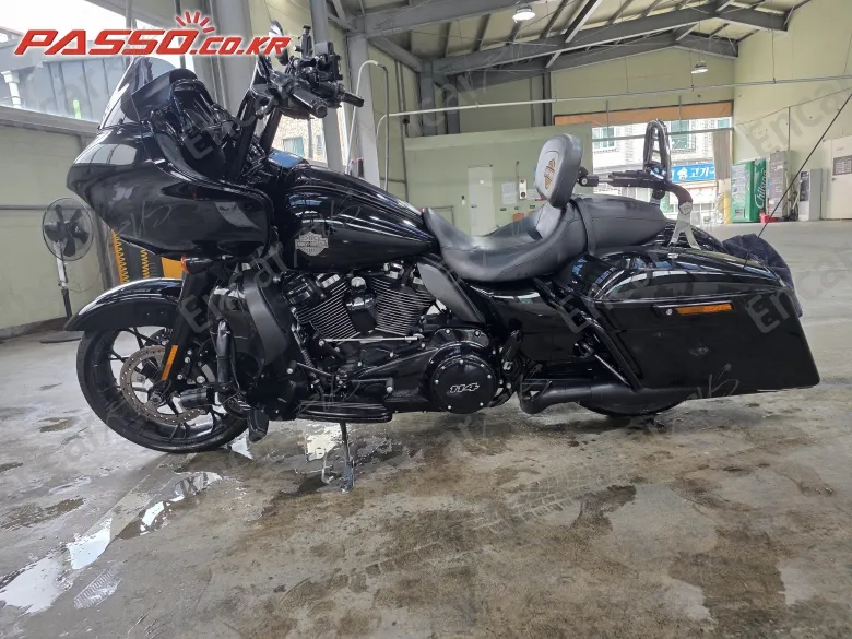 Harley-Davidson Road Glide Special - фото 1