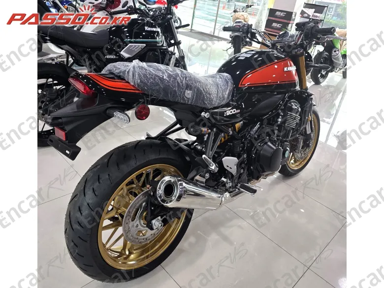 Kawasaki Z 900 Rs Se Abs - фото 6