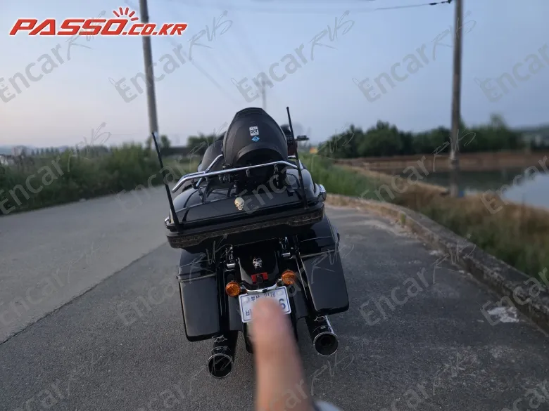 Harley-Davidson Flhx - фото 2