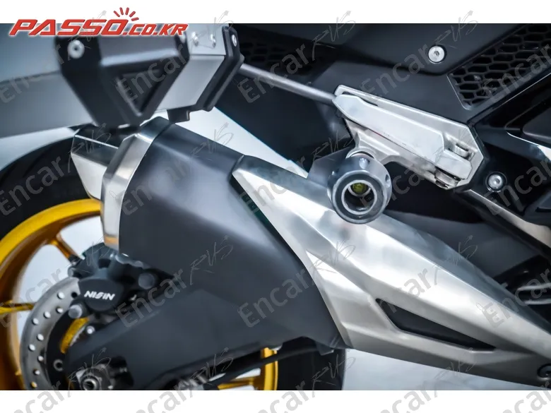Honda Forza 750 - фото 6