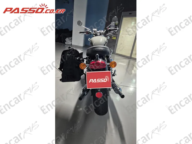 Triumph Bonneville T120 - фото 2