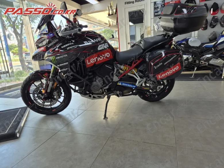 Ducati Multistrada V4 S - фото 1