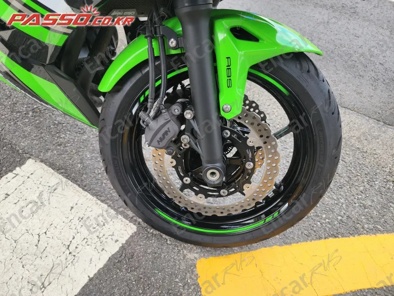 Kawasaki Ninja 650 Abs - фото 5