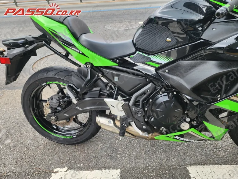 Kawasaki Ninja 650 Abs - фото 6