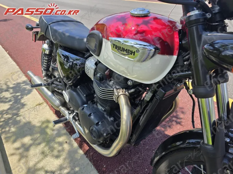 Triumph Bonneville T100 - фото 6