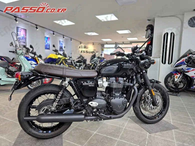 Triumph Bonneville T120 Black - фото 2