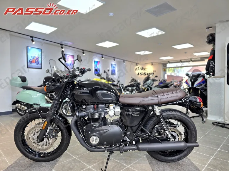 Triumph Bonneville T120 Black - фото 3