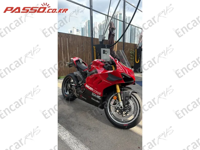 Ducati Panigale V4 S - фото 1