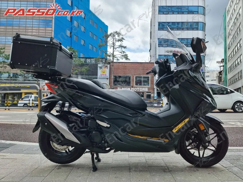 Honda Forza 350 - фото 0