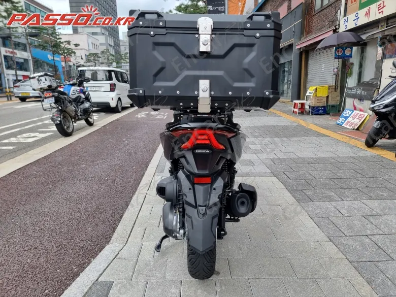 Honda Forza 350 - фото 2