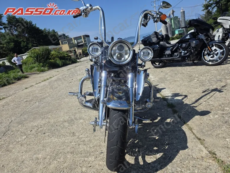 Harley-Davidson Flhr - фото 1