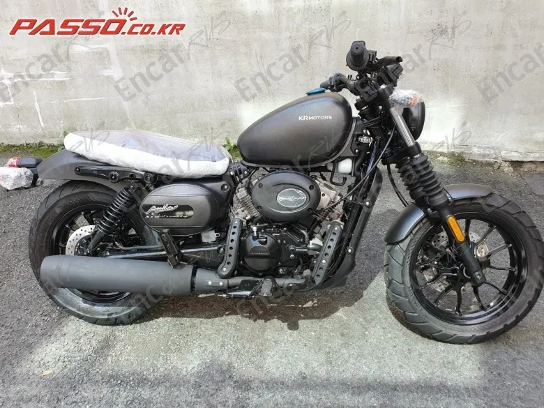 HYOSUNG AQUILA 300 - фото 0