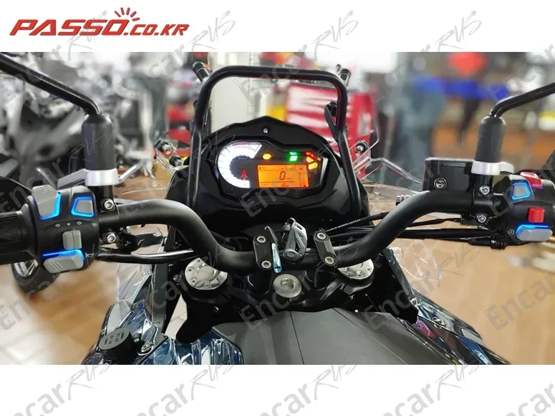 Benelli Trk 502 X - фото 3